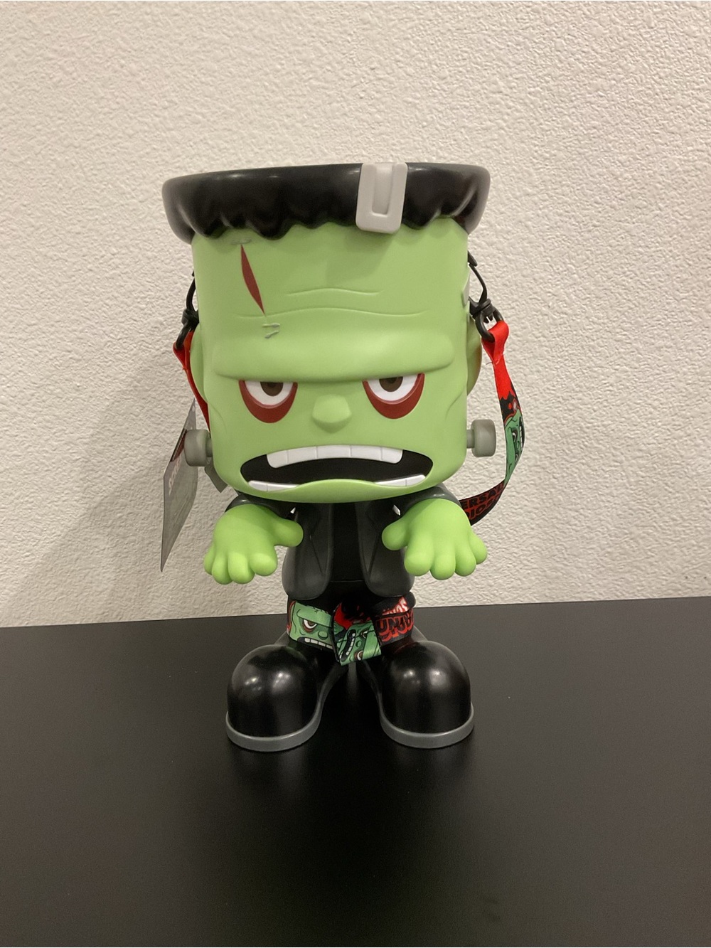 2022 Universal Studios Frankenstein Screamers Popcorn Bucket